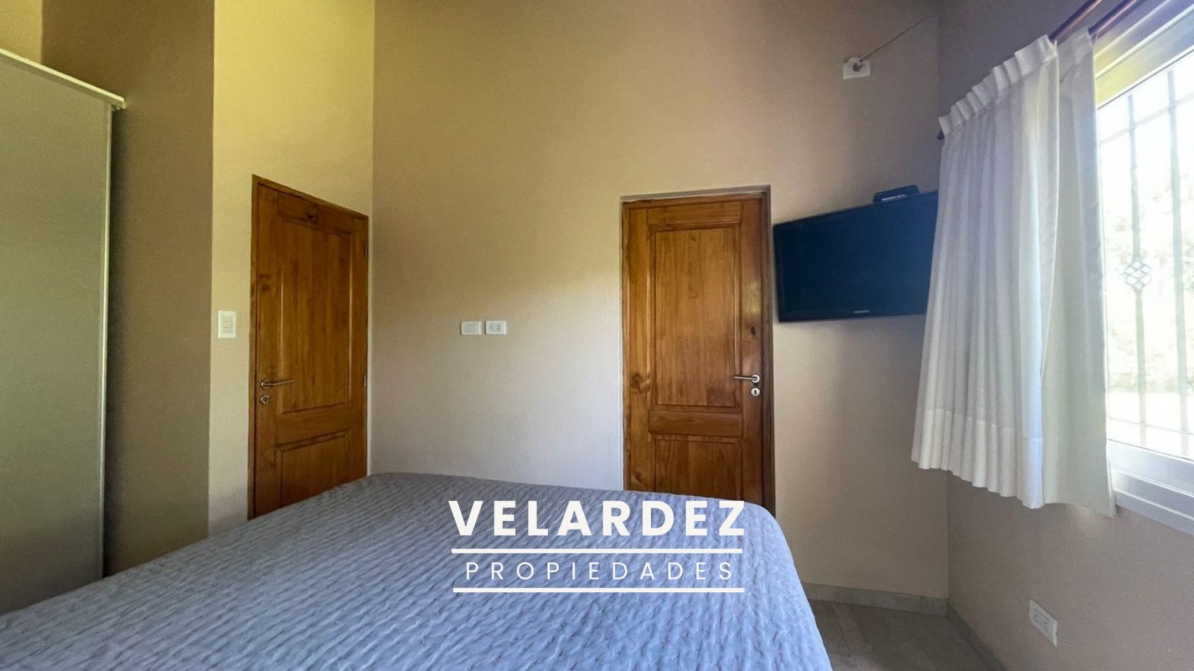 Casa en Venta en Pinamar - Barrio Nayades