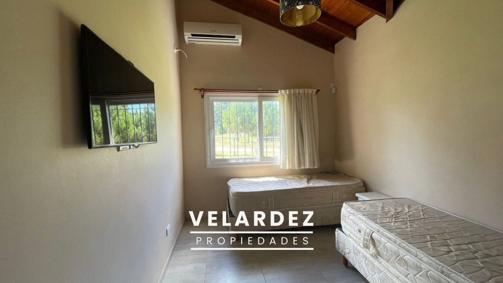 Casa en Venta en Pinamar - Barrio Nayades