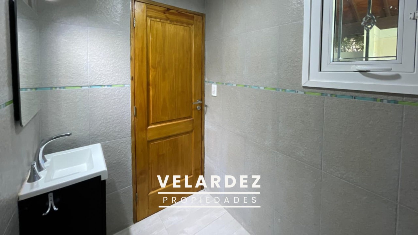 Casa en Venta en Pinamar - Barrio Nayades