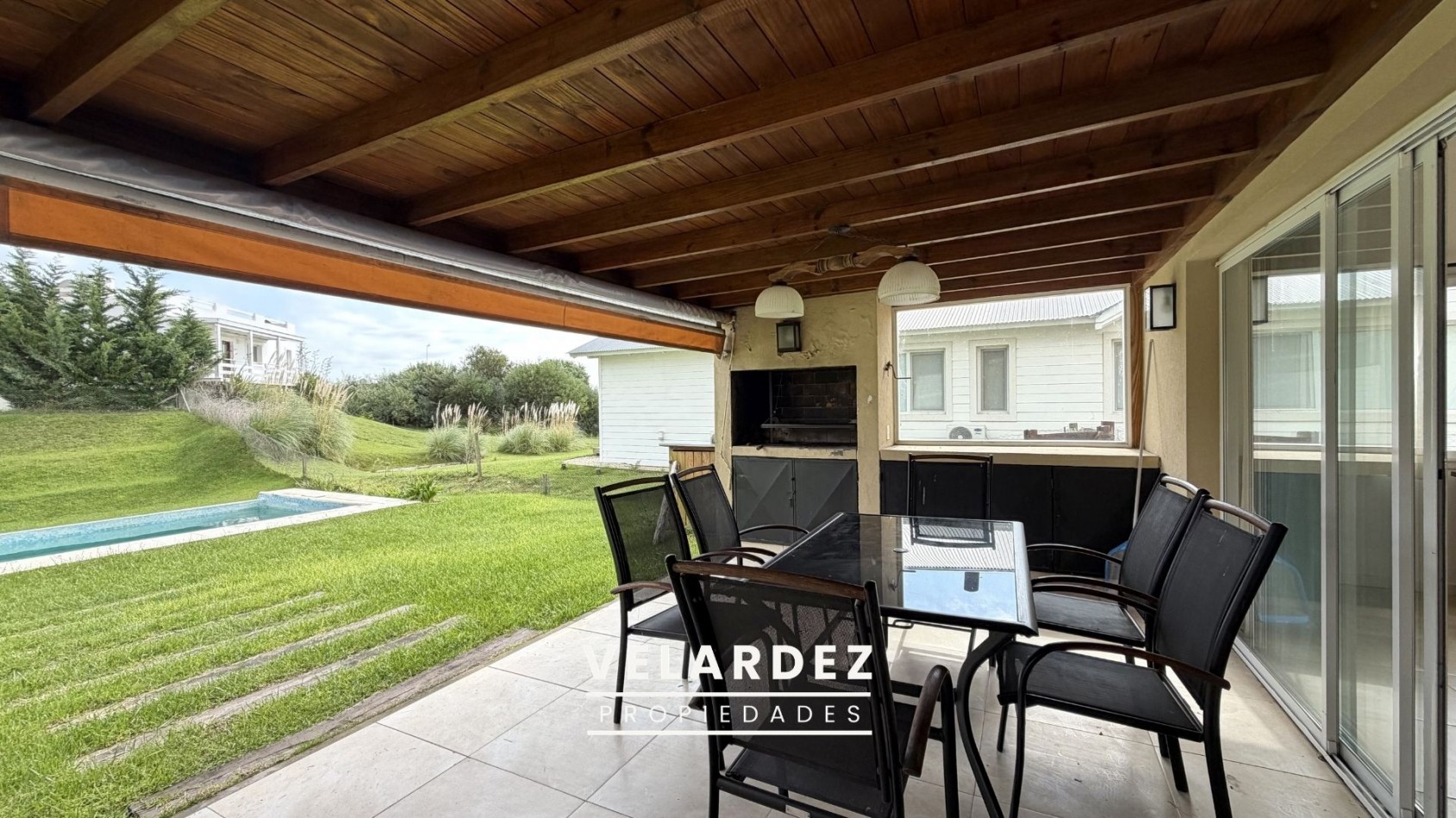 Casa en Venta en Costa Esmeralda Gas Natural