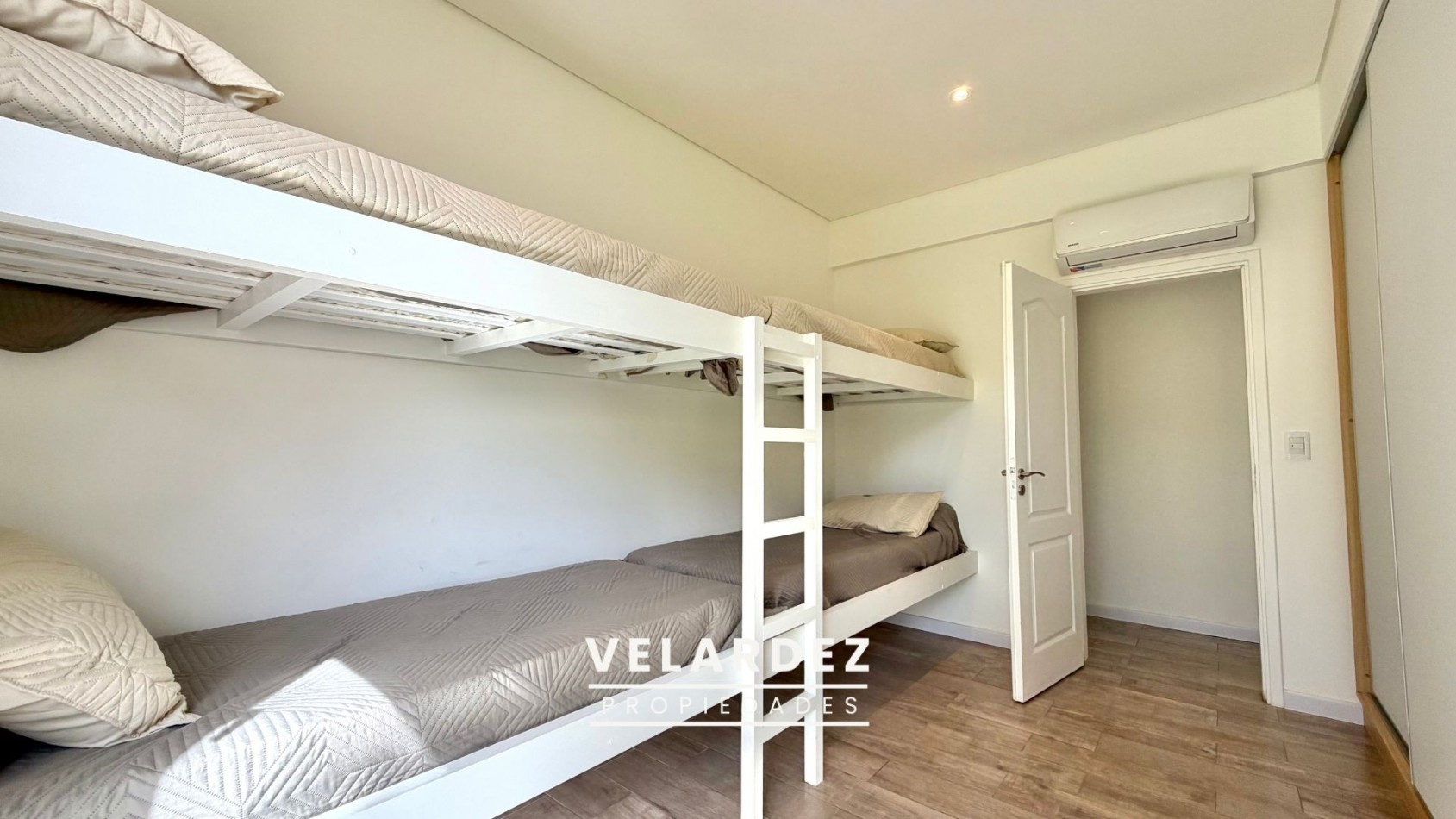 Casa en Venta en Costa Esmeralda GAS NATURAL