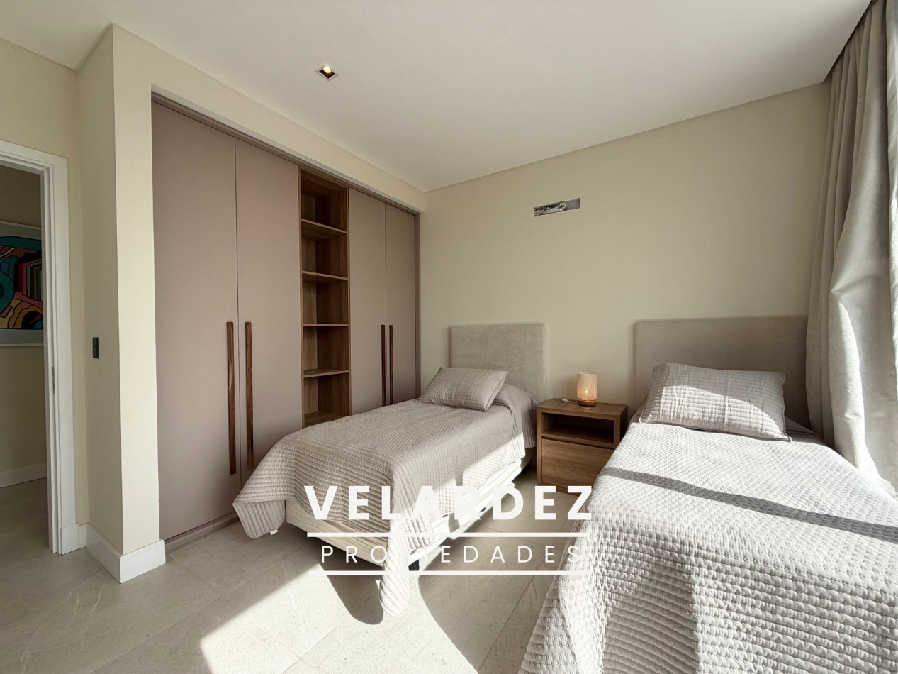 Casa en Venta en Costa Esmeralda con gas natural