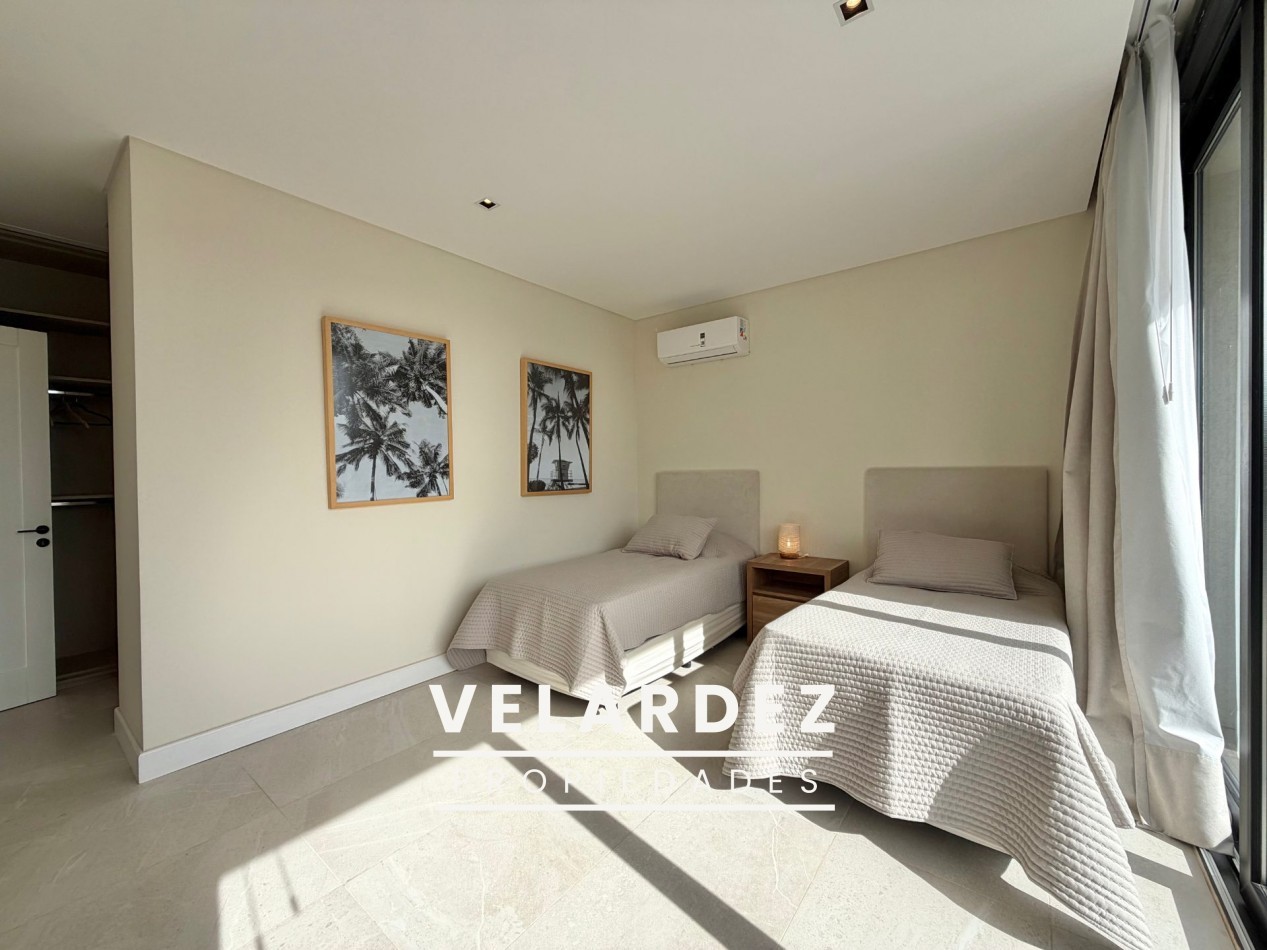 Casa en Venta en Costa Esmeralda con gas natural