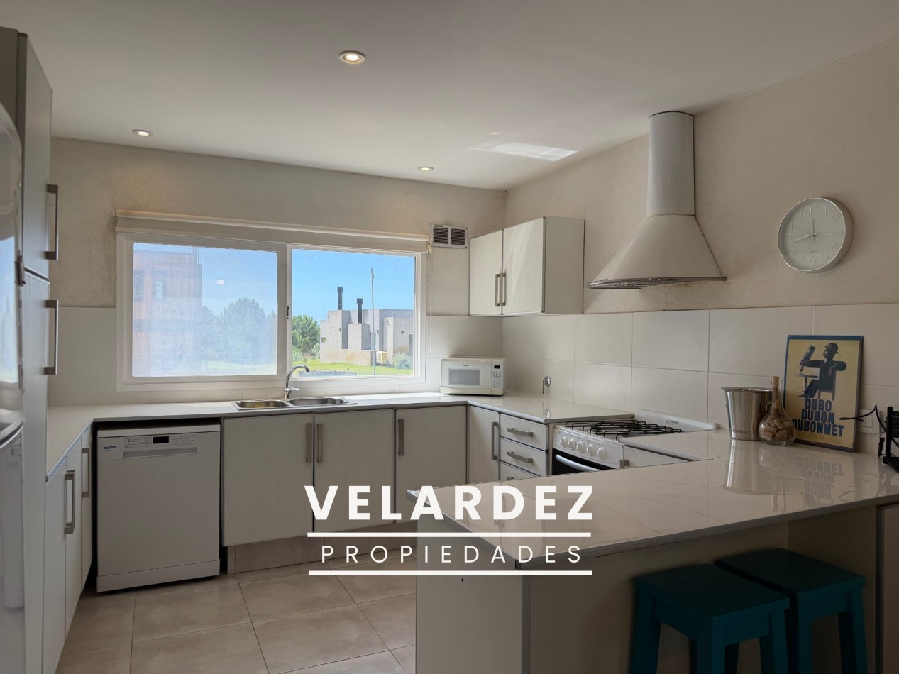 Casa en venta en Costa Esmeralda OPORTUNIDAD