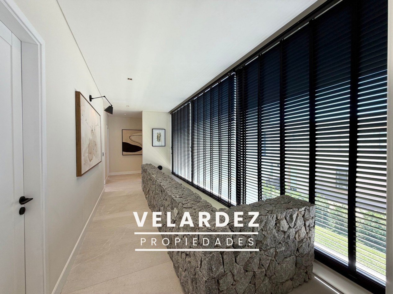 Casa en Venta en Costa Esmeralda con gas natural