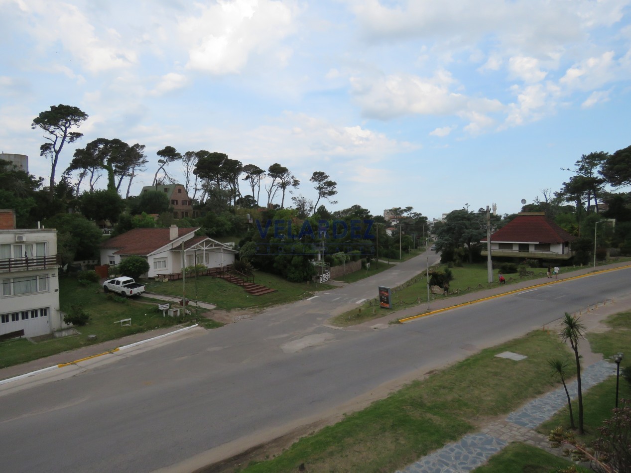 2 ambientes - Pinamar Centro - semana santa 2025