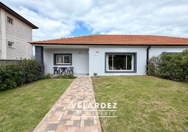 Casa para 6 personas en alquiler temporal - Pinamar Playa