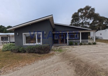 Casa de 4 dormitorios - Barrio Ecuestre - Costa Esmeralda